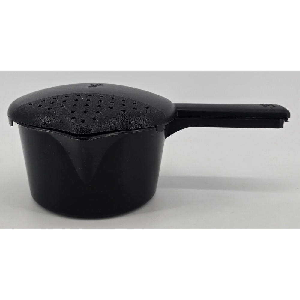 Vintage Pampered Chef 1 Qt 4 Cup Micro Cooker Microwave Steamer Black USA Ramen